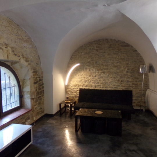  Annonces VAUNAGE : Appartement | NIMES (30900) | 45 m2 | 670 &euro; 