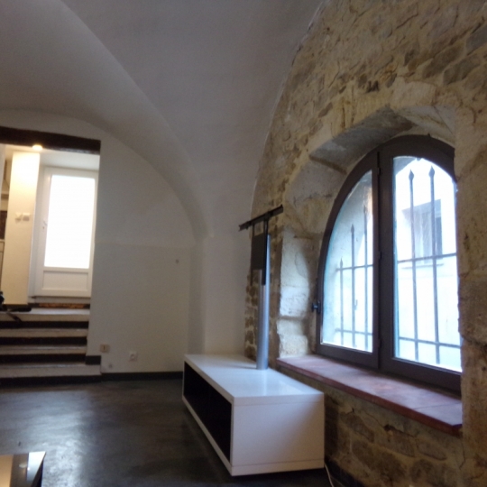  Annonces VAUNAGE : Appartement | NIMES (30900) | 45 m2 | 670 &euro; 