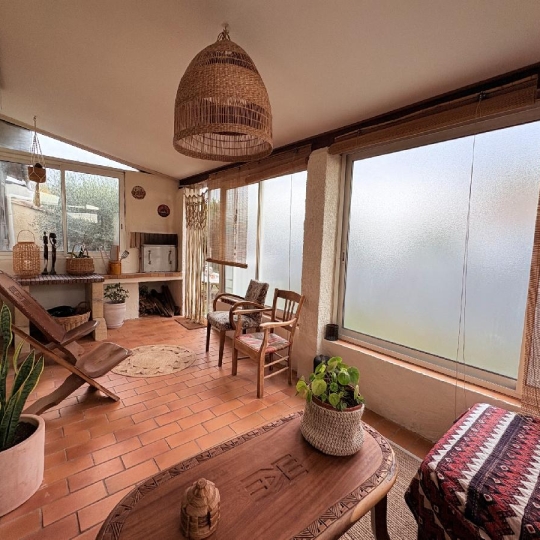  AIGUES-VIVES IMMO : Maison / Villa | GALLARGUES-LE-MONTUEUX (30660) | 75 m2 | 1 580 € 