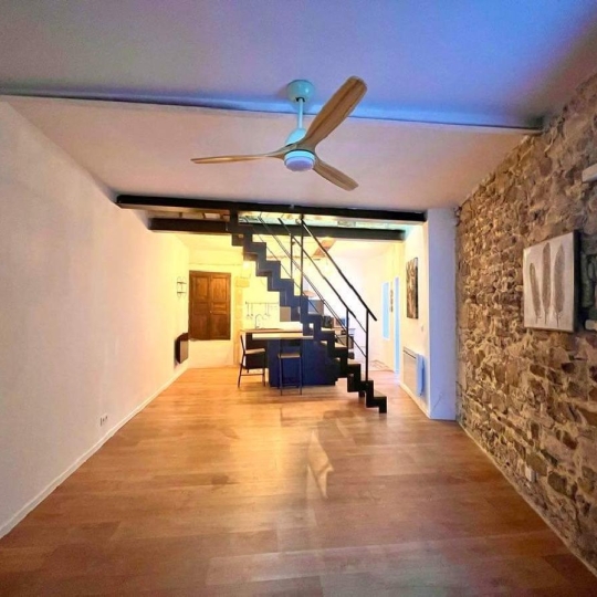  AIGUES-VIVES IMMO : Maison / Villa | GALLARGUES-LE-MONTUEUX (30660) | 82 m2 | 870 &euro; 