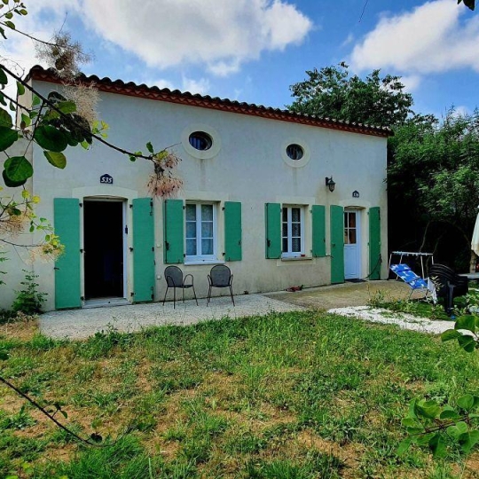  AIGUES-VIVES IMMO : Maison / Villa | GALLARGUES-LE-MONTUEUX (30660) | 35 m2 | 96 000 € 