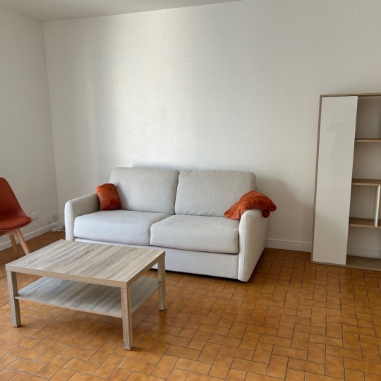  Annonces VAUNAGE : Appartement | NIMES (30900) | 34 m2 | 500 &euro; 