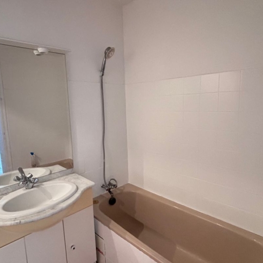  Annonces VAUNAGE : Appartement | NIMES (30900) | 34 m2 | 500 &euro; 