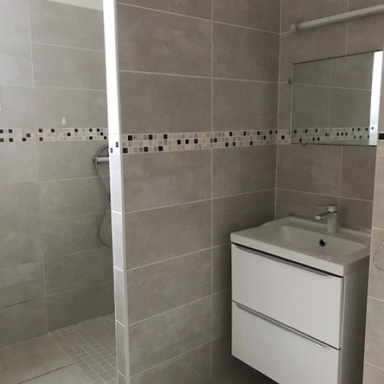  Annonces VAUNAGE : Appartement | NIMES (30900) | 68 m2 | 818 &euro; 