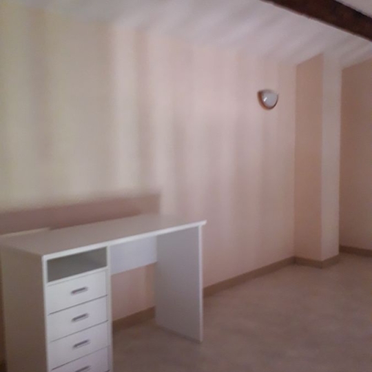  Annonces VAUNAGE : Maison / Villa | MILHAUD (30540) | 50 m2 | 852 &euro; 