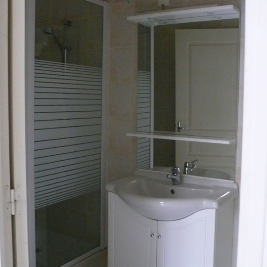  Annonces VAUNAGE : Appartement | NIMES (30900) | 41 m2 | 513 &euro; 