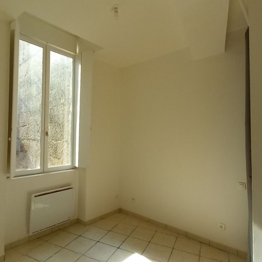  Annonces VAUNAGE : Appartement | NIMES (30900) | 41 m2 | 513 &euro; 