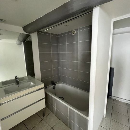  Annonces VAUNAGE : Appartement | NIMES (30900) | 51 m2 | 585 &euro; 