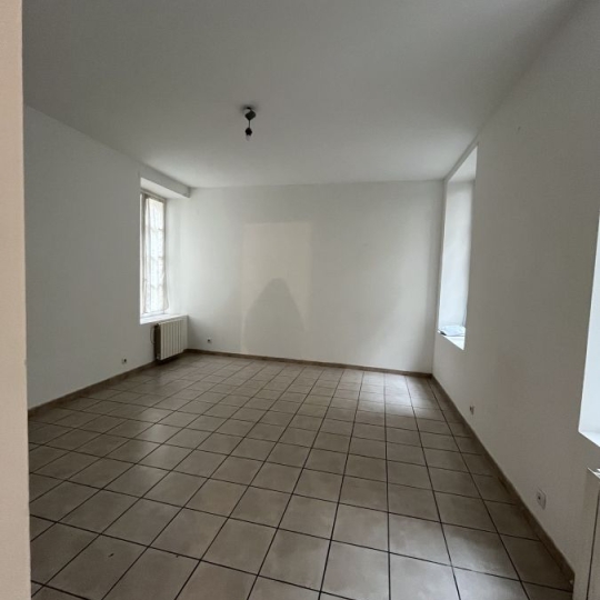  Annonces VAUNAGE : Appartement | NIMES (30900) | 41 m2 | 407 &euro; 