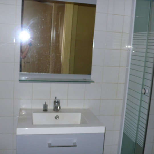  Annonces VAUNAGE : Appartement | NIMES (30900) | 41 m2 | 407 &euro; 