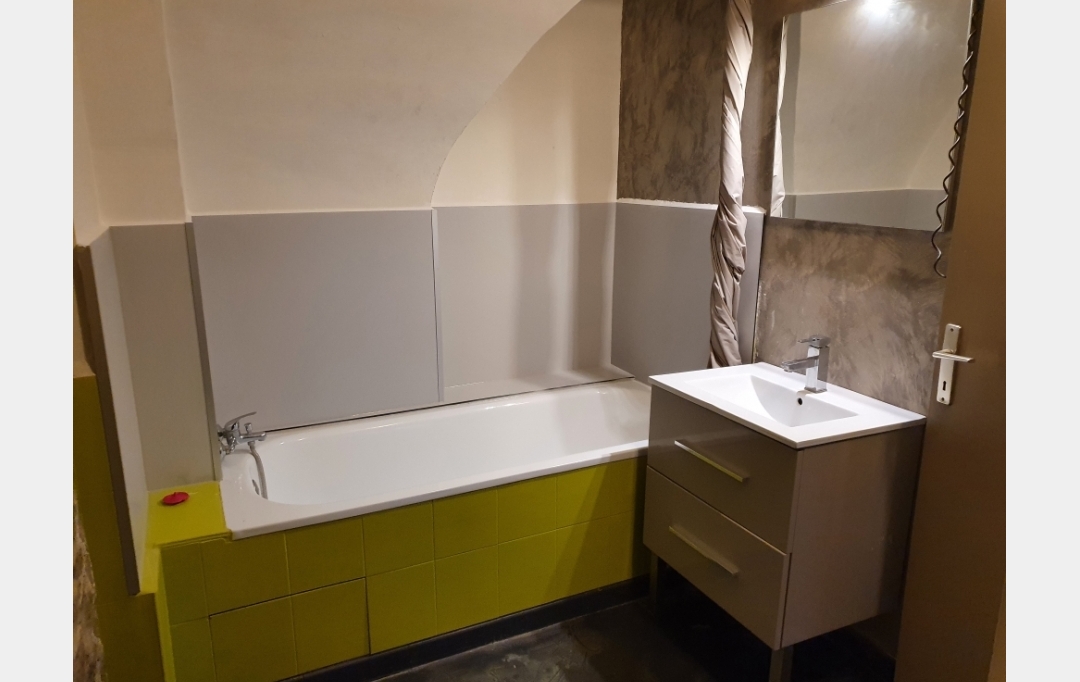 Annonces VAUNAGE : Appartement | NIMES (30900) | 45 m2 | 670 &euro; 