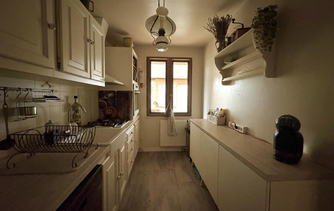 AIGUES-VIVES IMMO : Maison / Villa | GALLARGUES-LE-MONTUEUX (30660) | 75 m2 | 1 580 € 