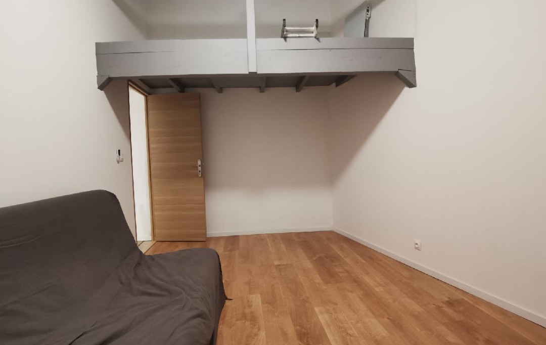 AIGUES-VIVES IMMO : Maison / Villa | GALLARGUES-LE-MONTUEUX (30660) | 82 m2 | 870 &euro; 