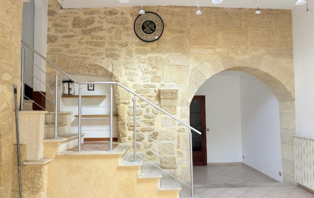 AIGUES-VIVES IMMO : Maison / Villa | AIGUES-VIVES (30670) | 81 m2 | 915 &euro; 