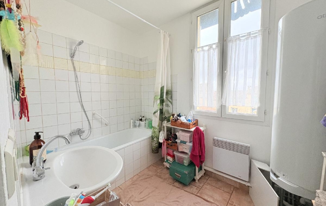 AIGUES-VIVES IMMO : Appartement | GALLARGUES-LE-MONTUEUX (30660) | 93 m2 | 845 &euro; 