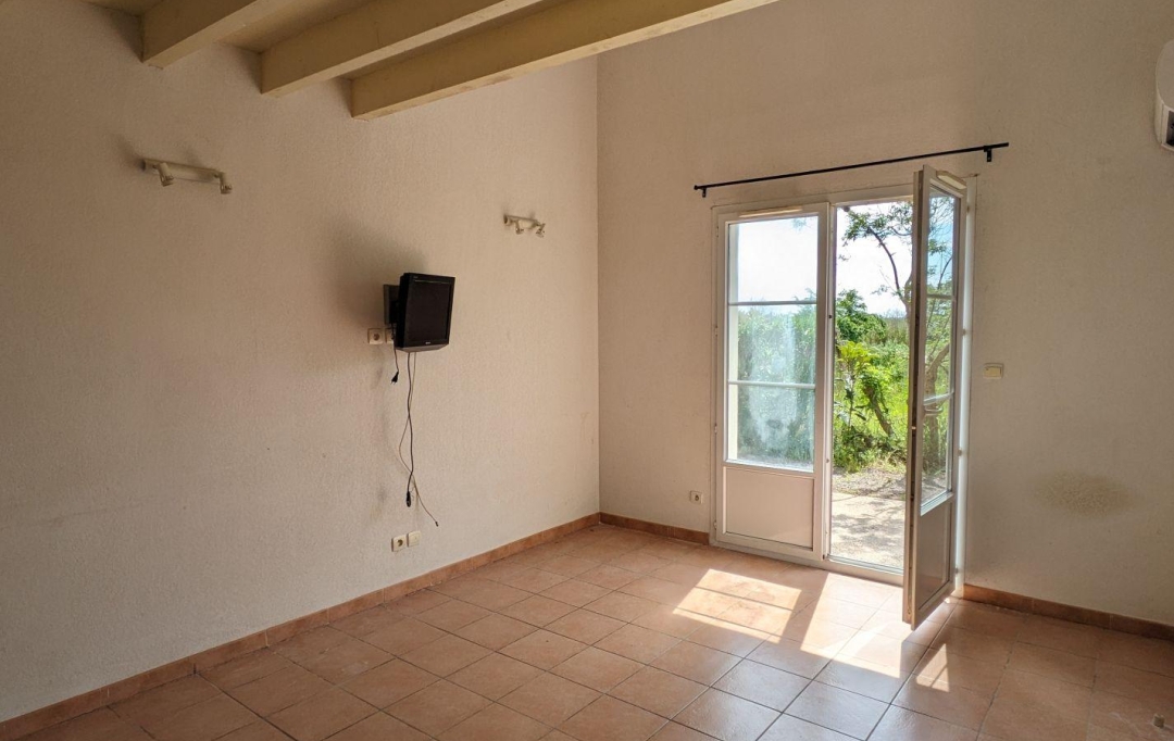 AIGUES-VIVES IMMO : Maison / Villa | GALLARGUES-LE-MONTUEUX (30660) | 45 m2 | 108 000 &euro; 