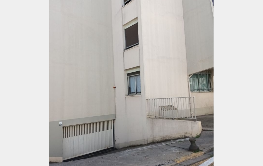 Annonces VAUNAGE : Garage / Parking | NIMES (30900) | 0 m2 | 40 &euro; 