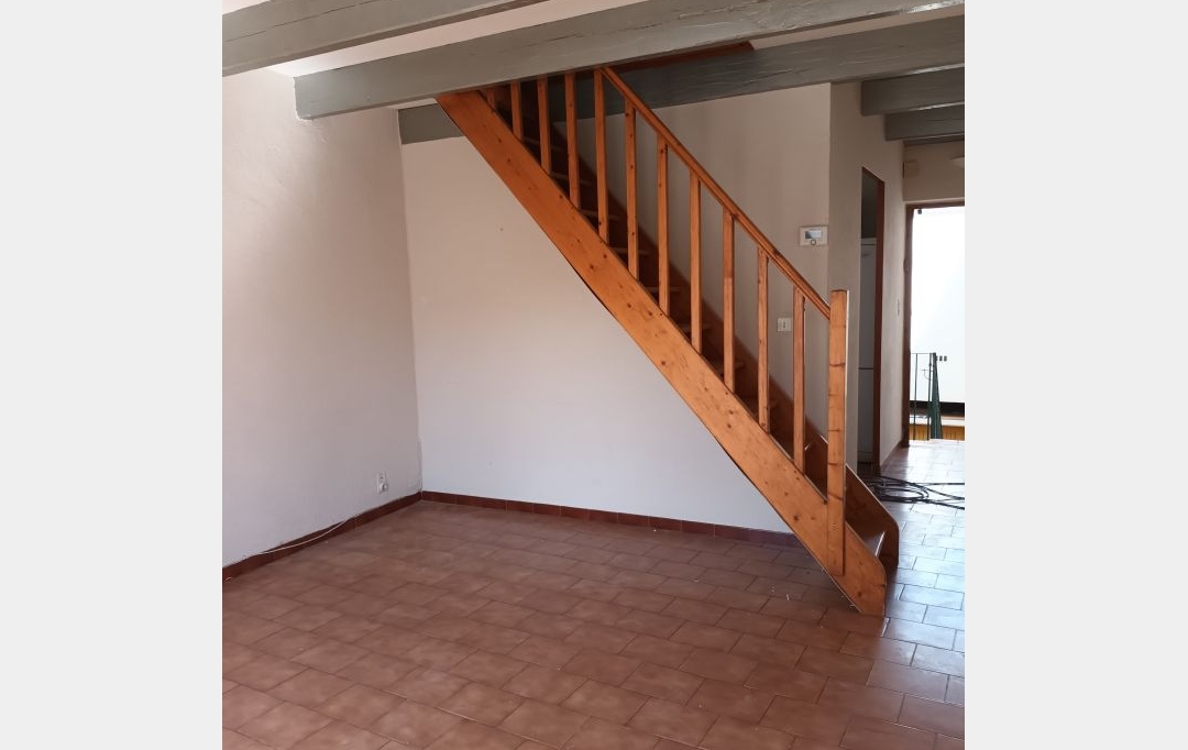 Annonces VAUNAGE : Appartement | NIMES (30900) | 37 m2 | 526 &euro; 