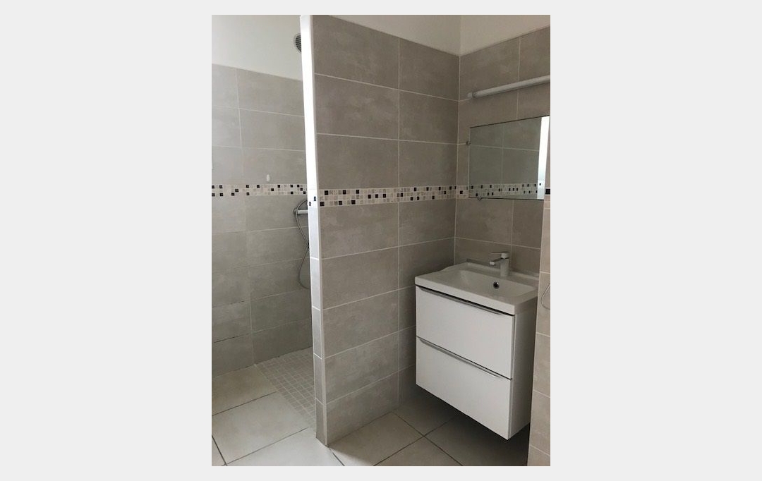 Annonces VAUNAGE : Appartement | NIMES (30900) | 68 m2 | 818 &euro; 