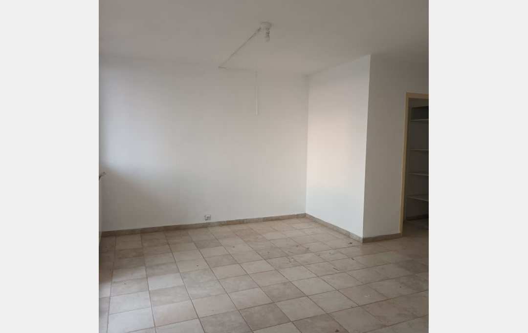 Annonces VAUNAGE : Appartement | NIMES (30900) | 64 m2 | 651 &euro; 