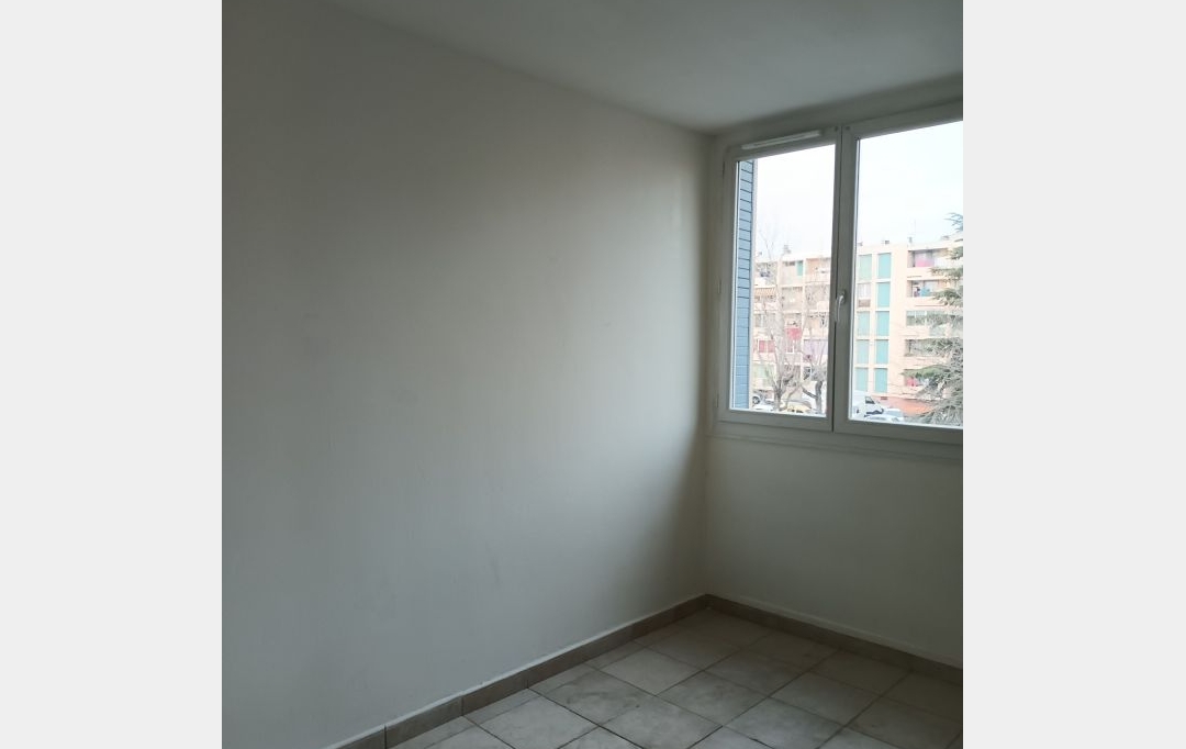 Annonces VAUNAGE : Appartement | NIMES (30900) | 64 m2 | 651 &euro; 