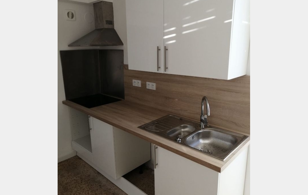 Annonces VAUNAGE : Appartement | NIMES (30900) | 64 m2 | 577 &euro; 