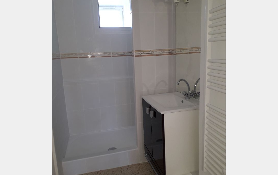 Annonces VAUNAGE : Appartement | NIMES (30900) | 64 m2 | 577 &euro; 
