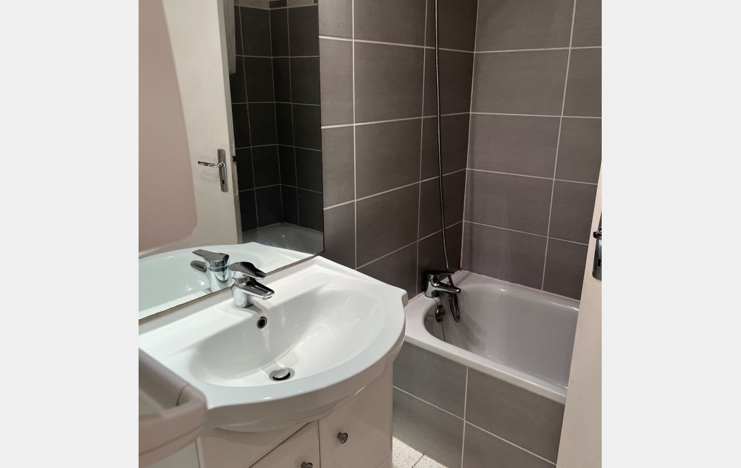 Annonces VAUNAGE : Appartement | NIMES (30900) | 24 m2 | 395 &euro; 