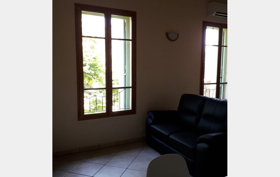 Annonces VAUNAGE : Maison / Villa | MILHAUD (30540) | 50 m2 | 852 &euro; 