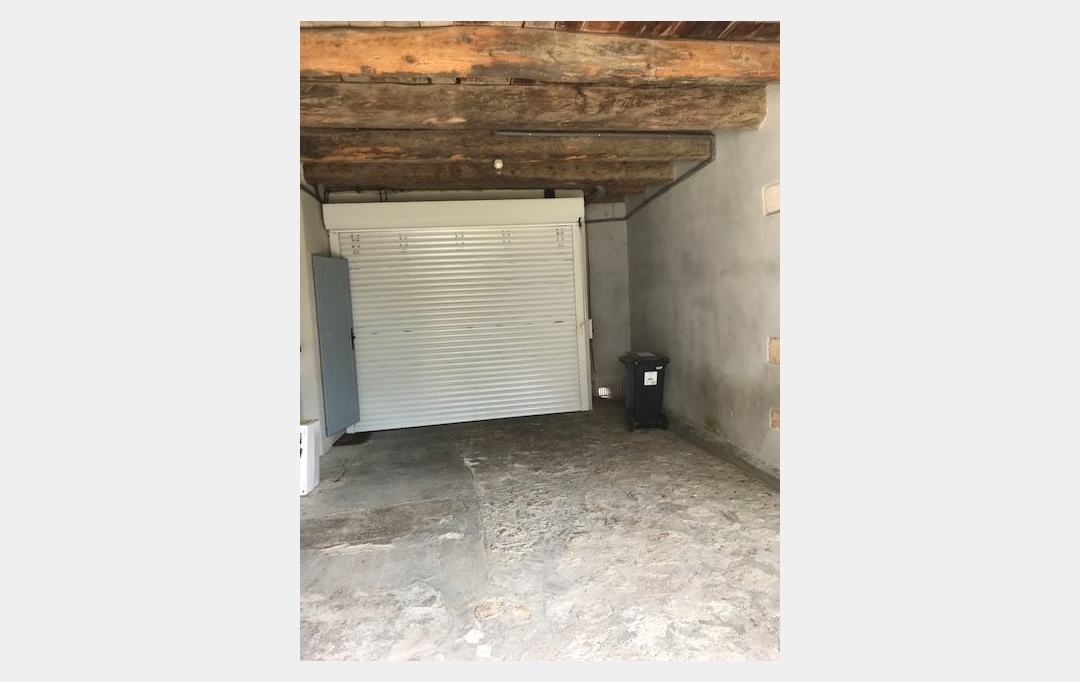 Annonces VAUNAGE : Maison / Villa | MILHAUD (30540) | 50 m2 | 852 &euro; 