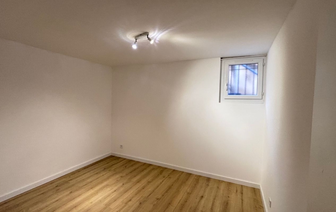 Annonces VAUNAGE : Appartement | NIMES (30900) | 38 m2 | 580 &euro; 
