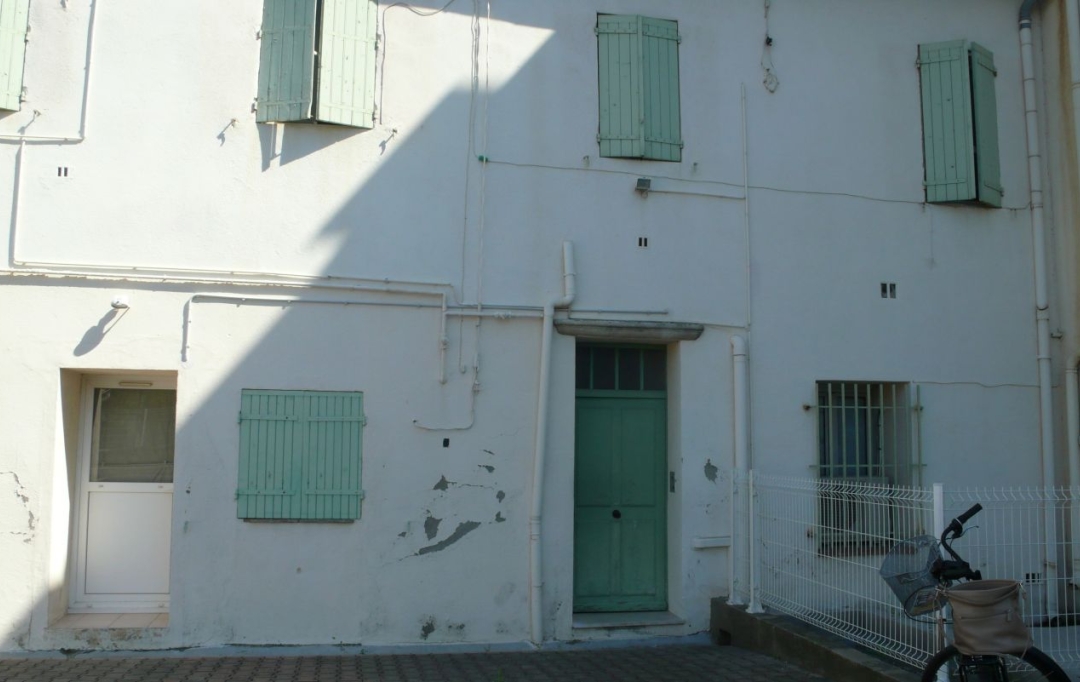 Annonces VAUNAGE : Appartement | NIMES (30900) | 37 m2 | 385 &euro; 