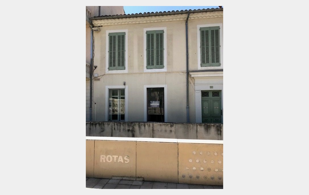 Annonces VAUNAGE : Local / Bureau | NIMES (30900) | 45 m2 | 803 &euro; 