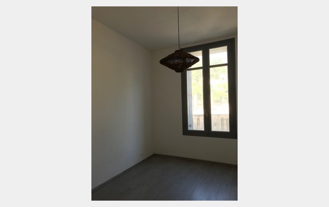 Annonces VAUNAGE : Local / Bureau | NIMES (30900) | 45 m2 | 803 &euro; 