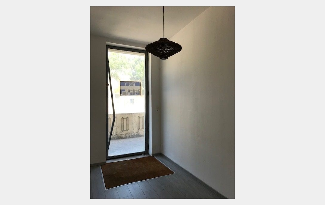 Annonces VAUNAGE : Local / Bureau | NIMES (30900) | 45 m2 | 803 &euro; 