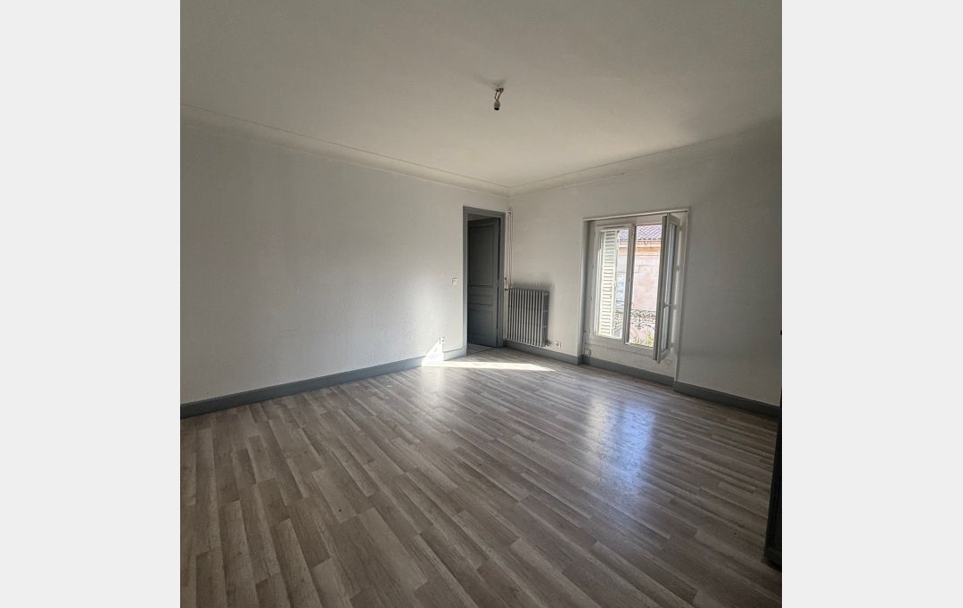 Annonces VAUNAGE : Appartement | NIMES (30900) | 120 m2 | 930 &euro; 
