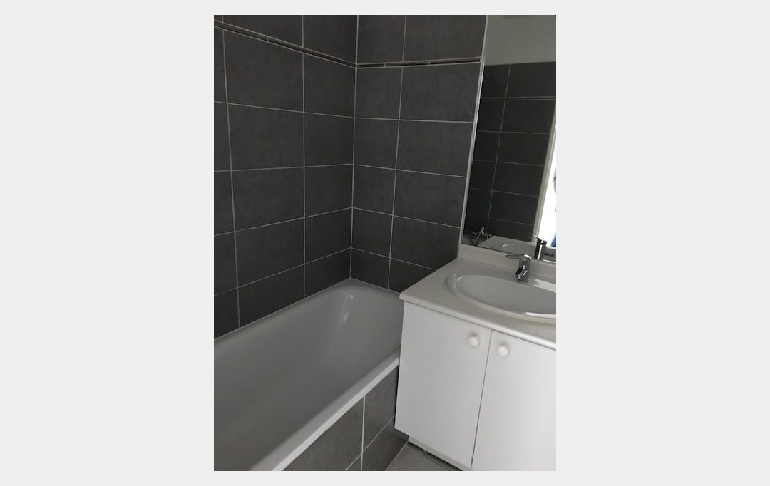 Annonces VAUNAGE : Appartement | NIMES (30900) | 39 m2 | 648 &euro; 