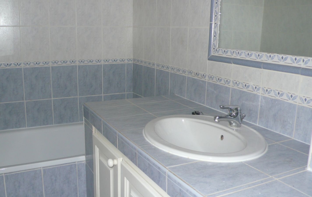Annonces VAUNAGE : Appartement | NIMES (30900) | 60 m2 | 703 &euro; 