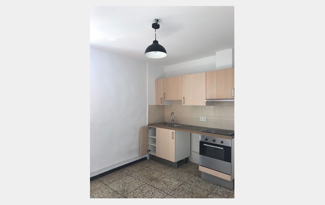 Annonces VAUNAGE : Appartement | MILHAUD (30540) | 55 m2 | 519 &euro; 