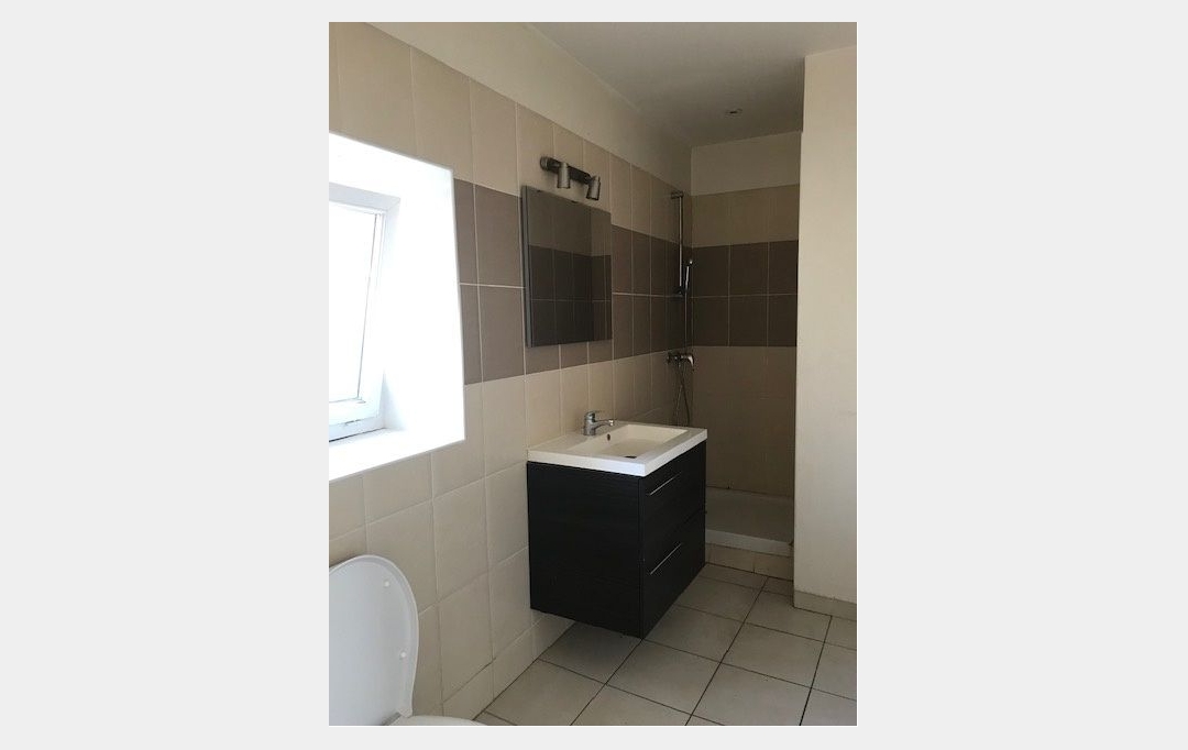 Annonces VAUNAGE : Appartement | MILHAUD (30540) | 55 m2 | 519 &euro; 