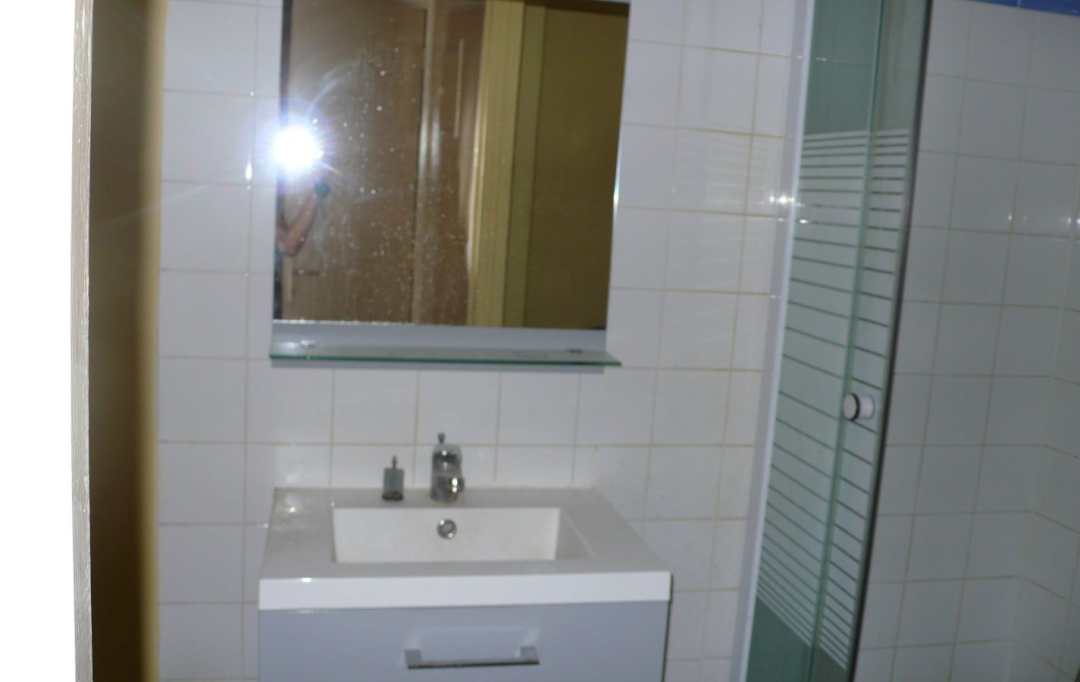 Annonces VAUNAGE : Appartement | NIMES (30900) | 41 m2 | 407 &euro; 