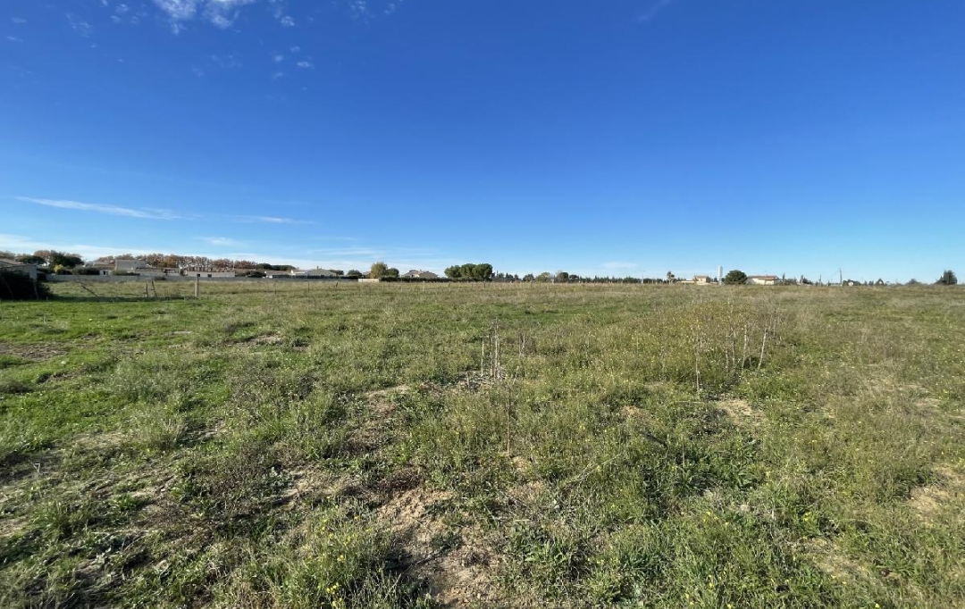 Annonces VAUNAGE : Terrain | GALLARGUES-LE-MONTUEUX (30660) | 642 m2 | 129 900 &euro; 