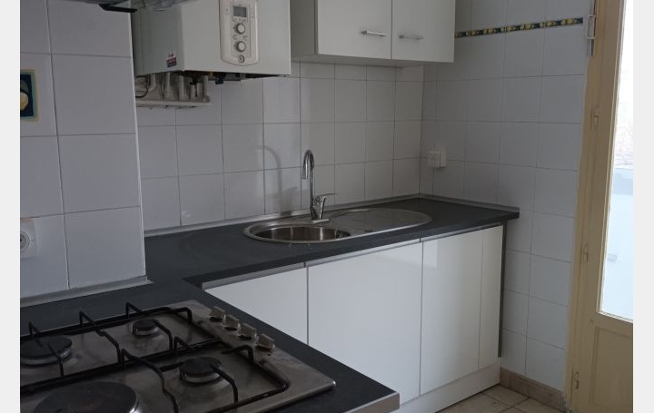  Annonces VAUNAGE Appartement | NIMES (30900) | 64 m2 | 651 € 