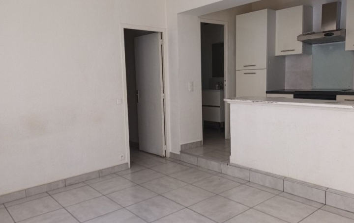  Annonces VAUNAGE Appartement | NIMES (30900) | 32 m2 | 517 € 